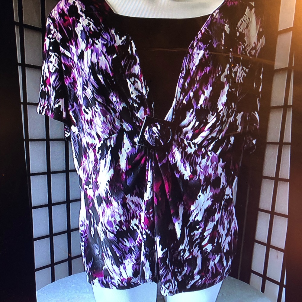 Traditions 1x women's top, lovely purple splashes of color, soft fit, blouse